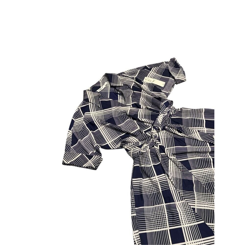 NWT women’s ELIZA  J navy blue Plaid Surplice Midi Dress with waist tie size 8 - Picture 4 of 10